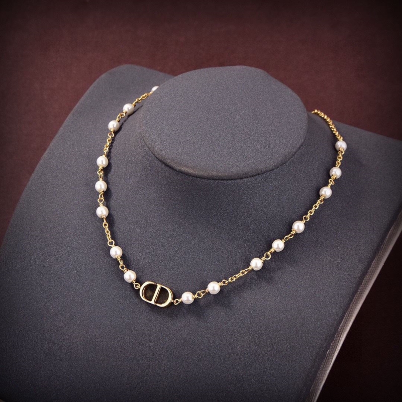 chr1st1an D10r necklaces